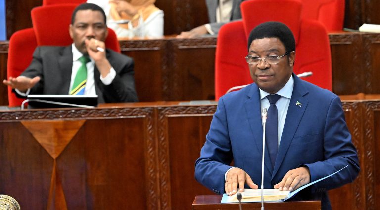WAZIRI MKUU AZITAKA MAMLAKA ZA MIKOA, TAASISI ZA ELIMU KUSIMAMIA UTEKELEZAJI SERA YA ELIMU