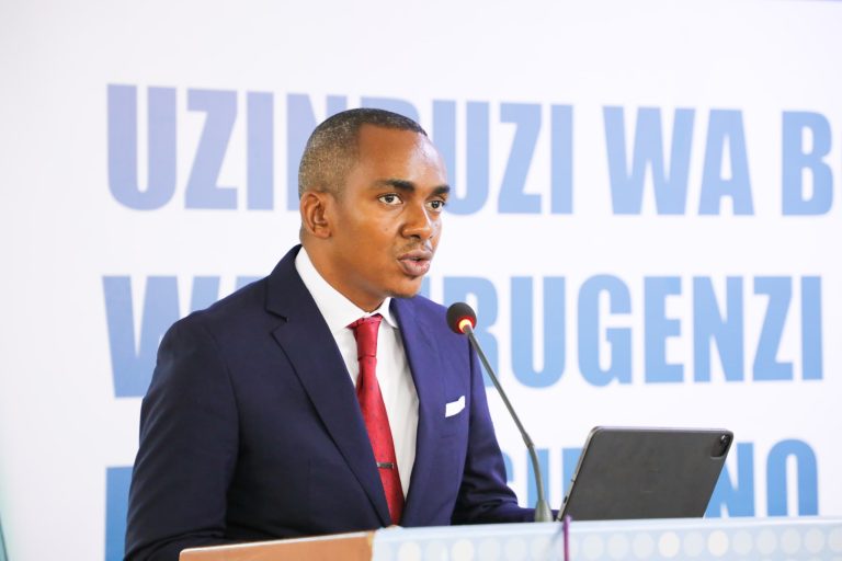 WAZIRI SILAA AIAGIZA BODI YA UCSAF KUSIMAMIA UJENZI WA MINARA 758 YA MAWASILIANO VIJIJINI ILI KUCHOCHEA UCHUMI WA KIDIGITALI