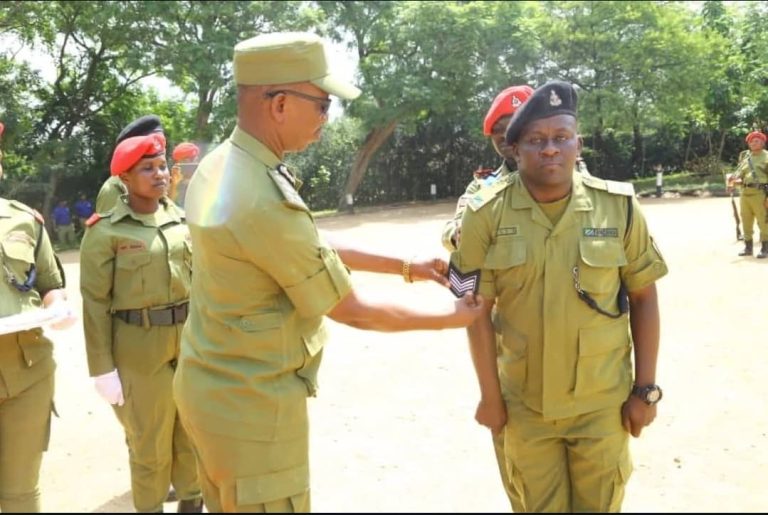POLISI KATA IKOMA AVISHWA CHEO CHA SAJENTI KWA UTENDAJI BORA WA KAZI