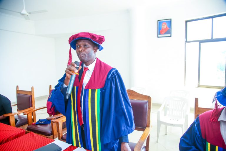BARAZA LA MADIWANI HALMASHAURI YA WILAYA YA MERU MKOANI ARUSHA LAPITISHA BAJETI YA MWAKA 2025-2026.