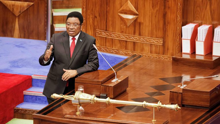 MAJALIWA AITAKA TARURA KUWASIMAMIA WAKANDARASI BINAFSI