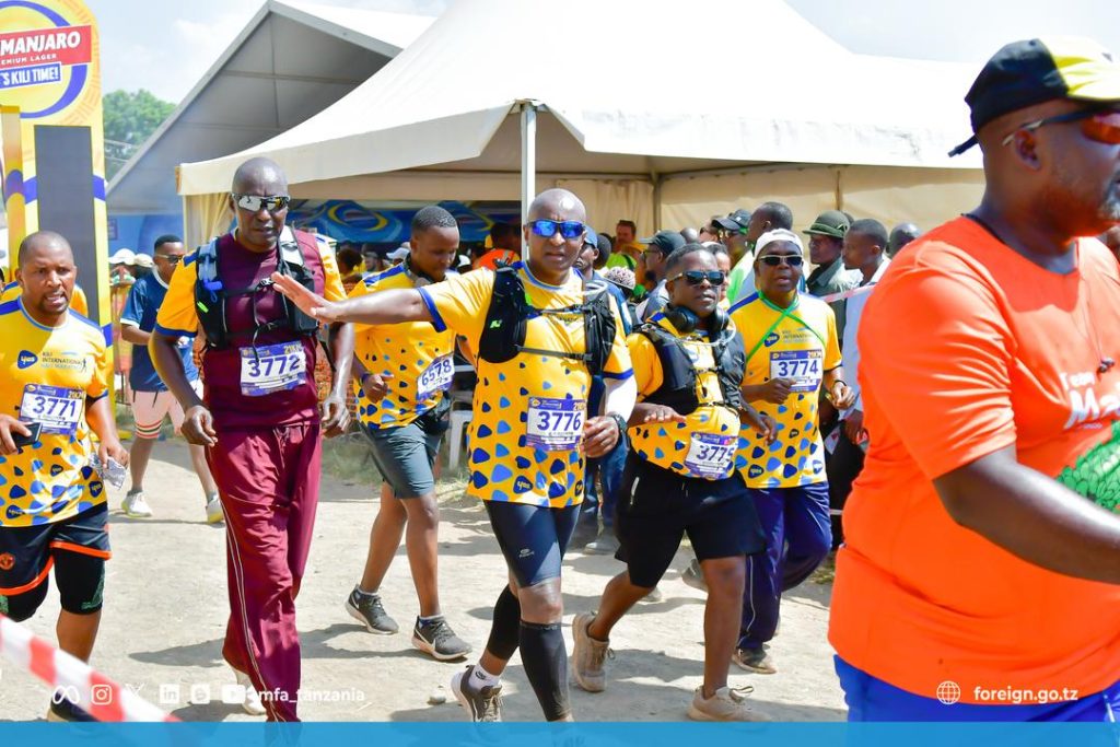NJE JOGGING YASHIRIKI KILI MARATHONI, YAONDOKA NA MEDALI 8