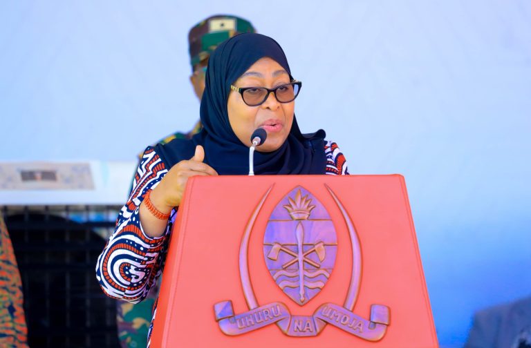 RAIS DKT SAMIA ASIKIA KILIO CHA WANANCHI BUMBULI WILAYA YA LUSHOTO MKOANI TANGA 