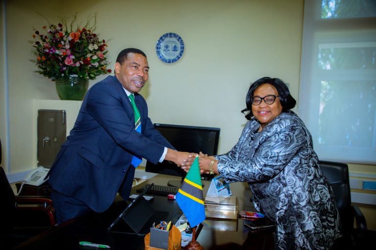 DKT. NCHEMBA ATETA NA WAZIRI WA MALIASILI NA UTALII