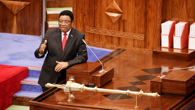 WAZIRI MKUU AKIWA BUNGENI DODOMA