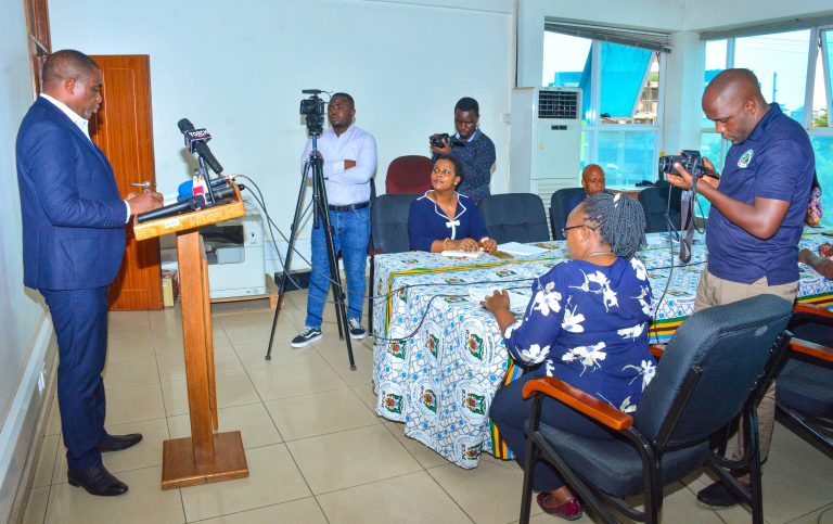 TAKUKURU TEMEKE WABAINI ‘MADUDU’ MRADI JENGO LA GHOROFA 3 SHULE YA SEKONDARI MANGAYA