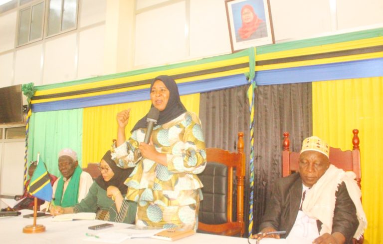 RC BALOZI BATILDA AWAOMBA VIONGOZI WA DINI KUHAMASISHA WAUMINI KUJIANDIKISHA KWENYE DAFTARI LA KUDUMU LA WAPIGA KURA
