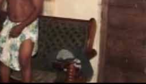 NIMEBAKI NJIAPANDA BAADA YA KUMFUMAINIA MKE WANGU
