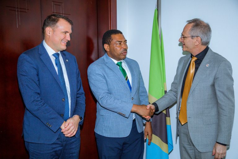DKT. NCHEMBA ATETA NA UONGOZI WA MRADI WA BOMBA LA MAFUTA GHAFI WA AFRIKA MASHARIKI
