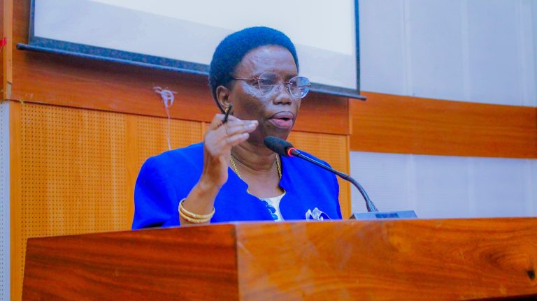 OMOLO ASISITIZA UANDAAJI WA MPANGO WA BAJETI WENYE TIJA