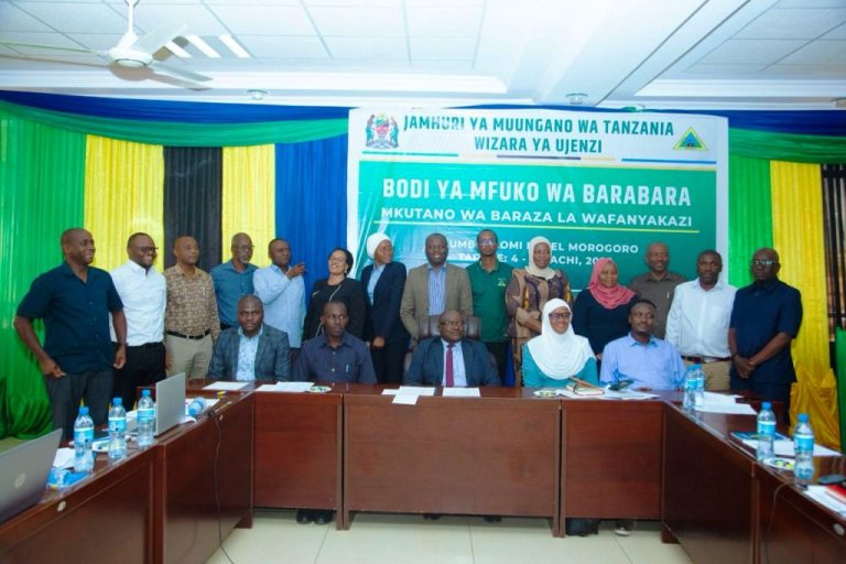 BARAZA LA WAFANYAKAZI BODI YA MFUKO WA BARABARA LAKUTANA MOROGORO