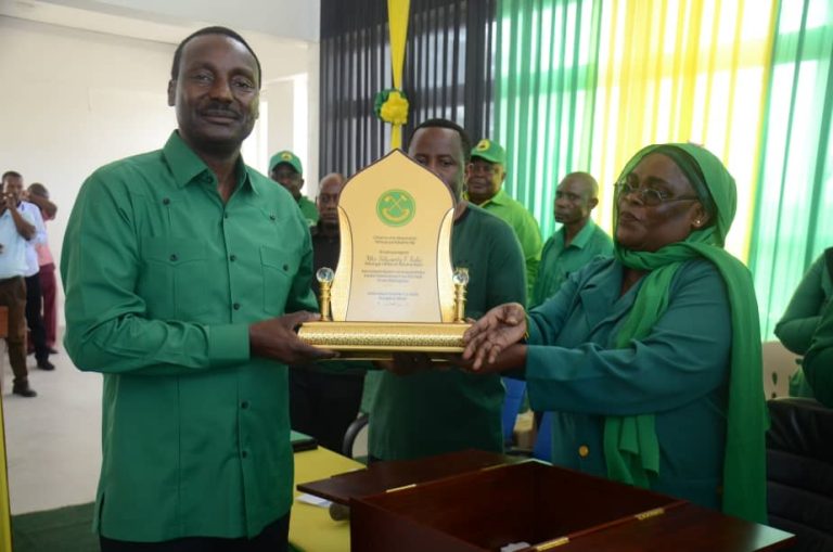 CCM KIBAHA MJI YAKOSHWA NA UTEKELEZAJI WA ILANI KWA VITENDO YA MBUNGE KOKA,DED NA DC KIBAHA