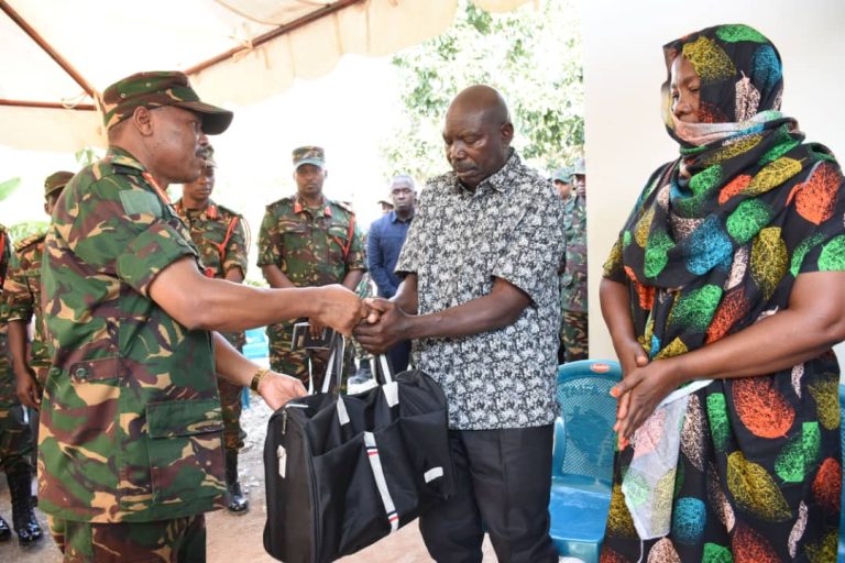 CDF JACOB MKUNDA AIFARIJI FAMILIA YA PRIVATE JOHN NYEWATA JIJINI MWANZA