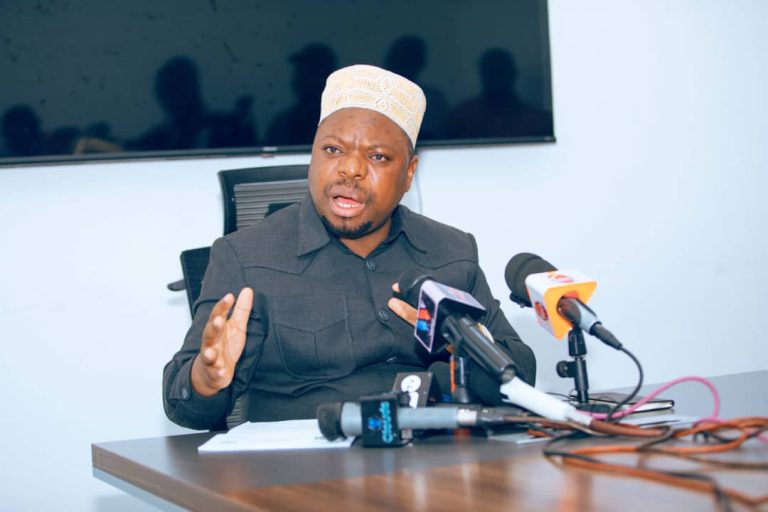 RC CHALAMILA USO KWA USO NA BI MARTHA ALIYELALAMIKA KUPITIA MITANDAO YA KIJAMII KUIDAI HOSPITALI YA AMANA