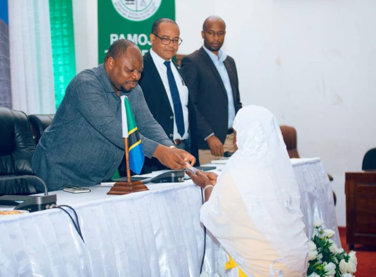 RC CHALAMILA ATAKA MATUMIZI MAZURI YA FEDHA KWA WANUFAIKA WA TASAF