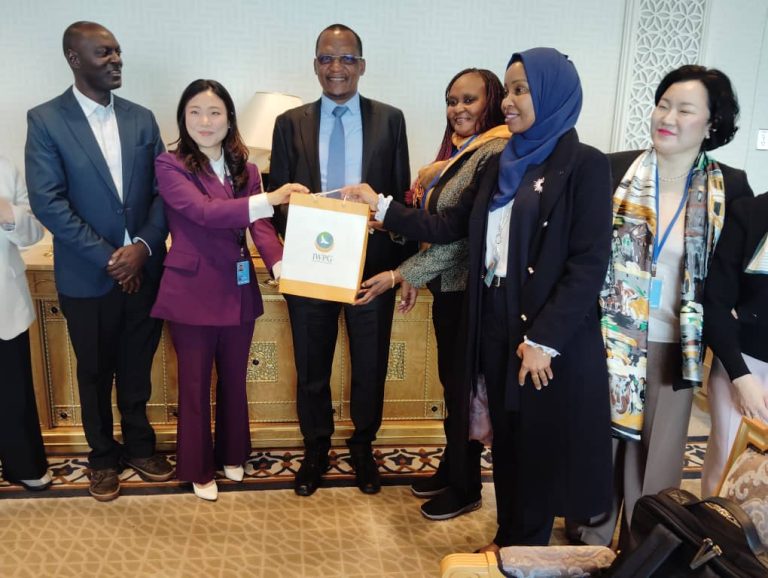 DKT.JINGU ATETA NA VIONGOZI WA MTANDAO WA KIMATAIFA WA WANAWAKE NA AMANI JIJINI NEW YORK MAREKANI