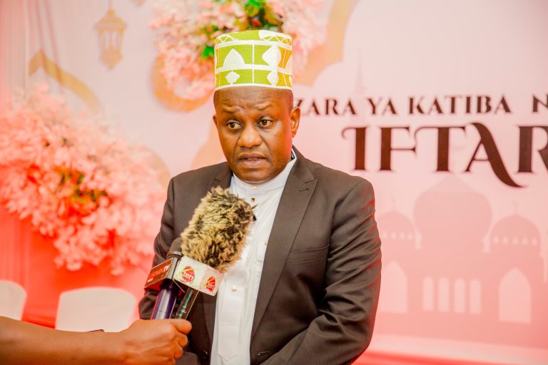 DKT.RWEZIMULA AWAASA WANANCHI KUISHI MAISHA YA KUMPENDEZA MUNGU