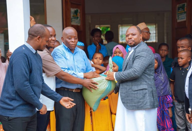 RC CHALAMILA ABIDHI MKONO WA KHERI YA EID UL-FITR KWA WATOTO WENYE UHITAJI – DSM