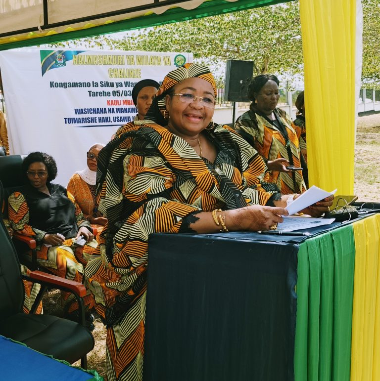 SALMA KIKWETE AKEMEA MALEZI MABAYA KWA WATOTO WA KIUME KUJIBADILI TABIA ZA KIKE