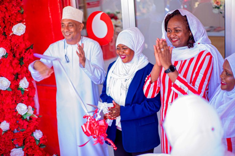 VODACOM YAZINDUA DUKA LA HUDUMA KWA WATEJA NUNGWI, ZANZIBAR