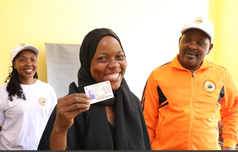 DAR WAANZA UBORESHAJI WA DAFTARI LA KUDUMU LA WAPIGA KURA