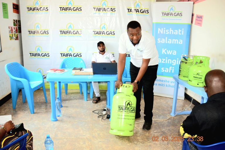 ELIMU YA MATUMIZI YA NISHATI SAFI YA TAIFA GAS NA BARRICK YAENDELEA KUWAFIKIA WANANCHI