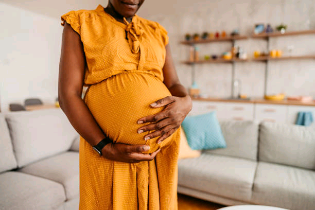 NILIGUNDUA NGUVU YA PREGNANCY SPELLS NA KUBADILISHA MAISHA YANGU YA UJAUZITO NDANI YA MWEZI MMOJA KWA KUTUMIA HEKIMA YA KALE NA MAARIFA YA KISASA