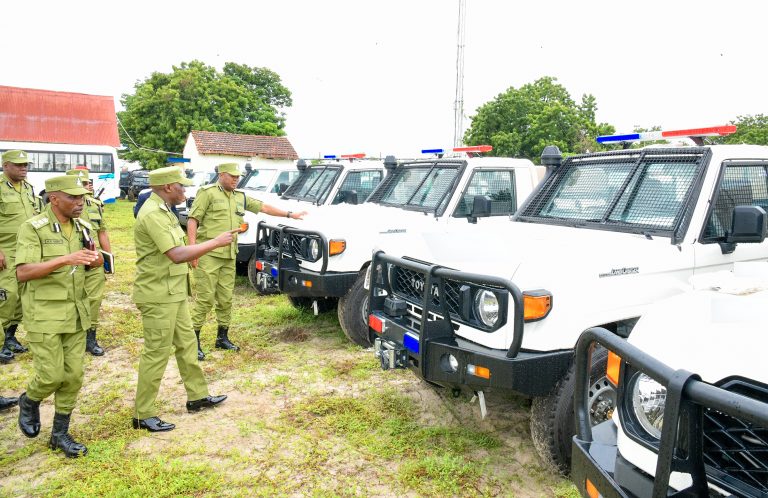RAIS SAMIA AMWAGA VITENDEAKAZI POLISI