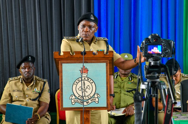 POLISI KUDHIBITI UHALIFU KWA VITENDO