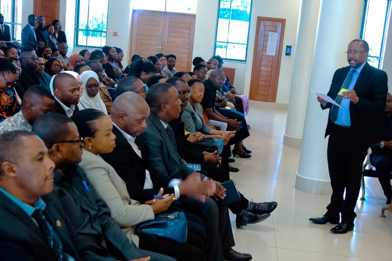 UTUMISHI KUZINGATIA AFYA NA USALAMA WA WATUMISHI MAHALA PA KAZI