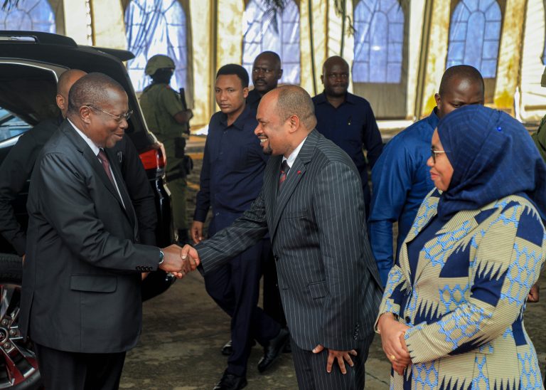 MAKAMU WA RAIS AFUNGUA KONGAMANO LA KODI MWAK 2025