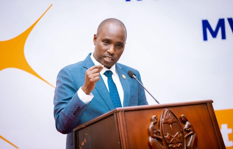 DKT.BITEKO AIPONGEZA EWURA KUANDAA TAARIFA ZA MAENDELEO YA SEKTA YA NISHATI NCHINI