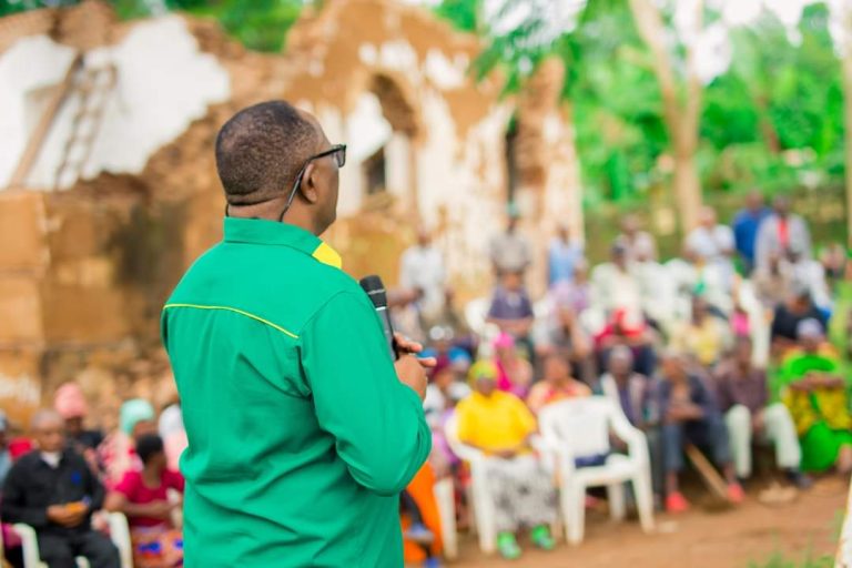 MBUNGE WA VUNJO CHARLES KIMEI ACHANGIA MARA 49 BUNGENI