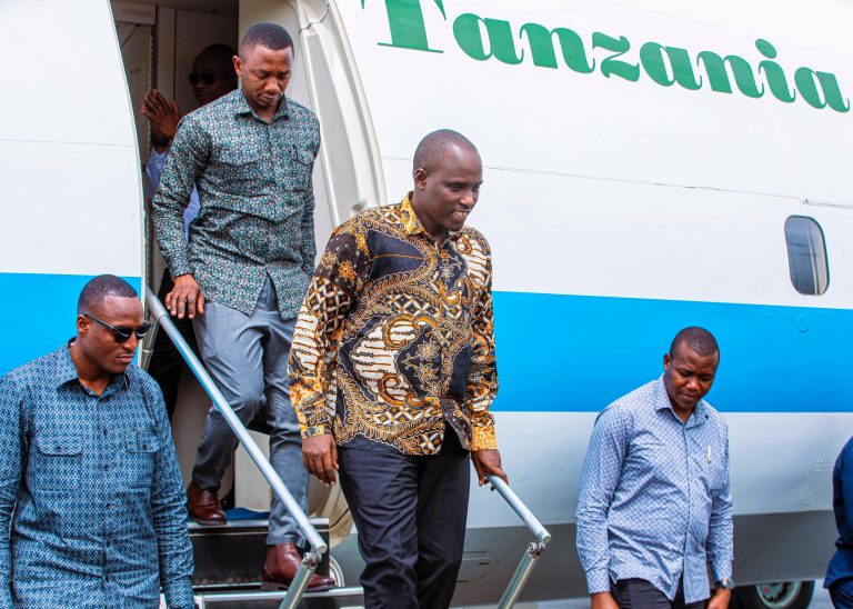 DKT. BITEKO AWASILI ARUSHA.