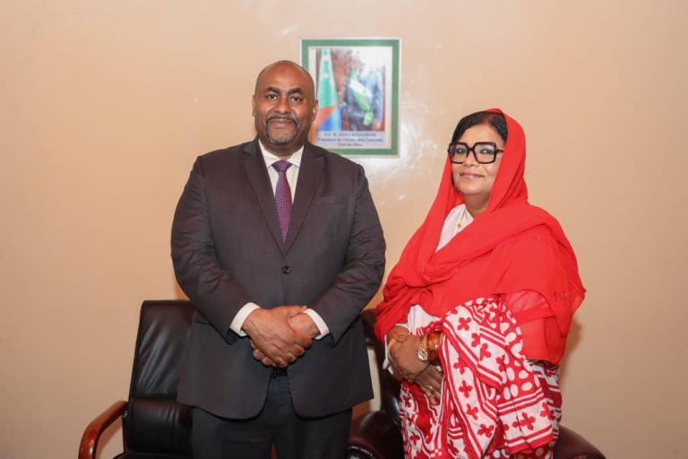 TANZANIA -COMORO KUIMARISHA USHIRIKIANO KATIKA USAFIRISHAJI