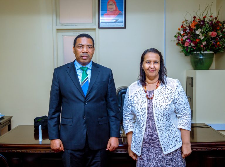 DKT. NCHEMBA ATETA NA MWAKILISHI MKAZI (UN WOMEN