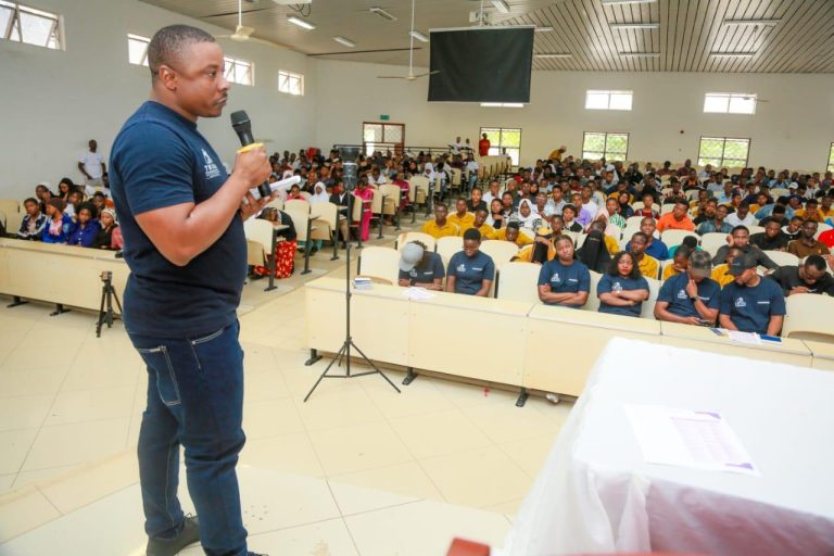 BARRICK YADHAMINI KONGAMANO LA WANAFUNZI VYUO VIKUU LILILOFANYIKA CHUO KIKUU DODOMA