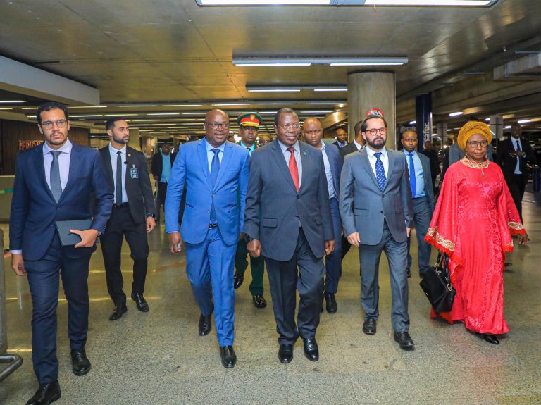 MAKAMU WA RAIS AWASILI NCHINI BRAZIL
