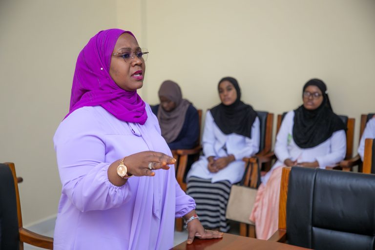 SERIKALI YA ZANZIBAR KUDHIBITI UINGIZWAJI WA DAWA ZA KULEVYA 