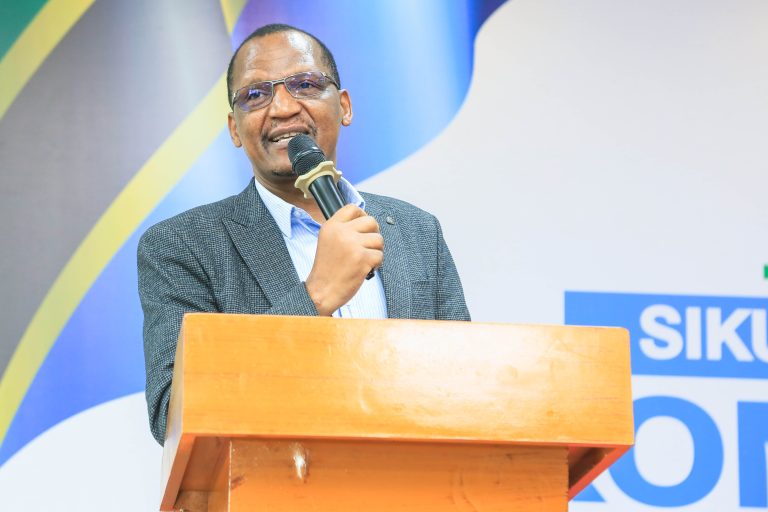 DKT.JOHN JINGU AWATAKA WATAALAM WA MALEZI KUTUMIA TEHAMA KUBORESHA WATENDAJI