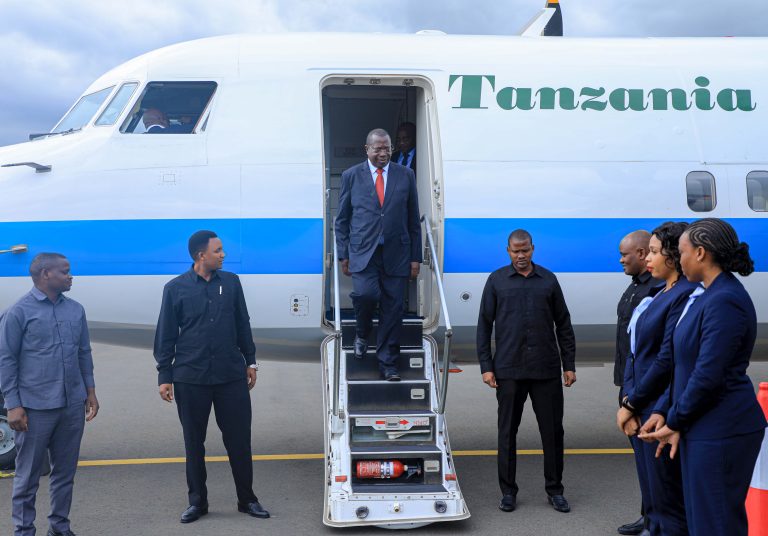 MAKAMU WA RAIS AWASILI MKOANI IRINGA