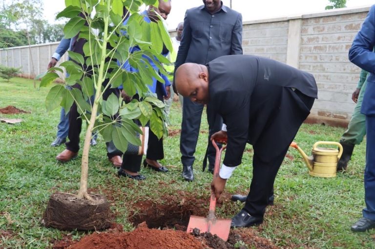 NAIBU WAZIRI KHAMIS ASHIRIKI MKUTANO BONDE LA ZIWA VICTORIA