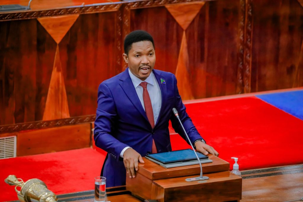 VIWANDA NA BIASHARA YAWEKEZA KATIKA VIWANDA VINAVYOZALISHA VIDHAA KWA WINGI NCHINI