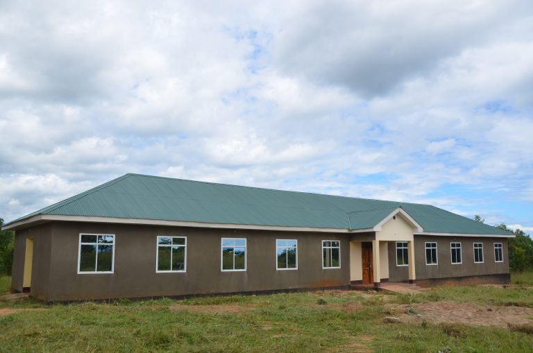 WANAFUNZI NYASA SEKONDARI WASHUKURU KUJENGEWA BWENI