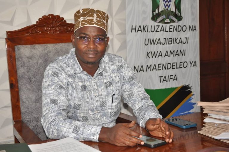 DC EDWARD MPOGOLO DMDP KUJENGA BARABARA ZA UREFU KM 67 ILALA 
