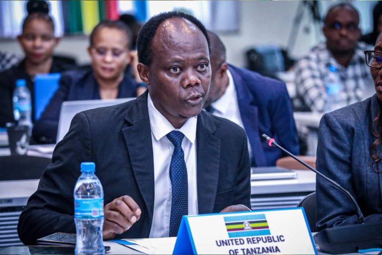 MAWAZIRI WA AFYA WA EAC WARIDHIA TANZANIA KUWA MWENYEJI WA VITUO VIWILI VYA UMAHIRI VYA KIKANDA