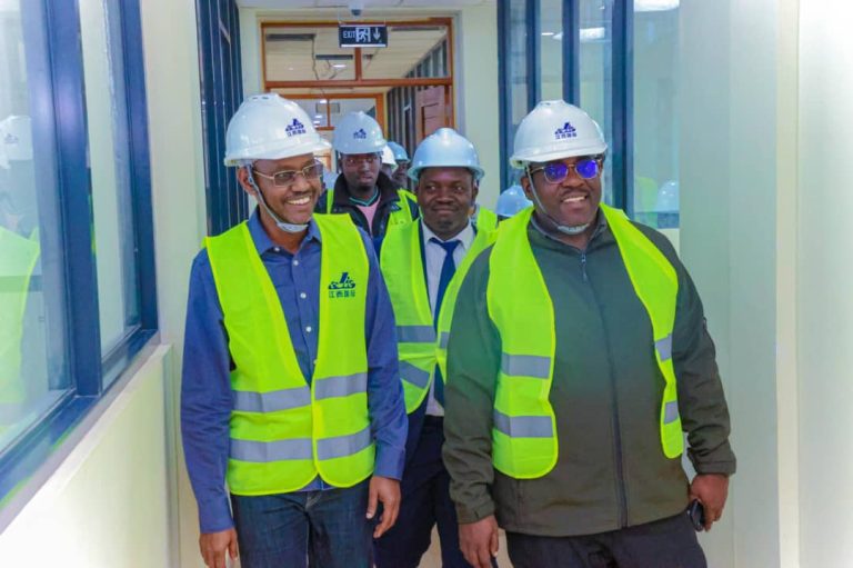 KATIBU MKUU MALIASILI AFANYA ZIARA ENEO LA NGORONGORO KUKAGUA MIRADI