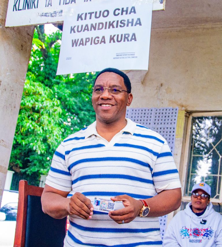 WANANCHI WATAKIWA KUJITOKEZA KWA WINGI KUHUISHA TAARIFA ZAO KWENYE DAFTARI LA KUDUMU LA WAPIGA KURA.