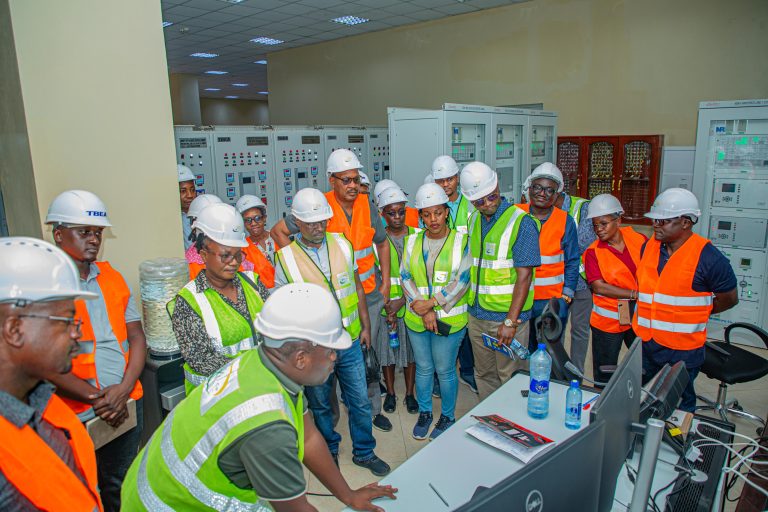 KAMATI MPYA YA UKAGUZI WIZARA YA NISHATI YAFANYA ZIARA KATIKA MIRADI YA UMEME MKOANI PWANI
