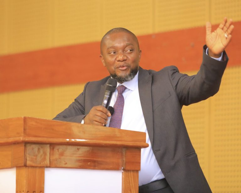 MCHENGERWA: MAAFISA HABARI HAKIKISHENI WANANCHI WANAPATA HABARI SAHIHI